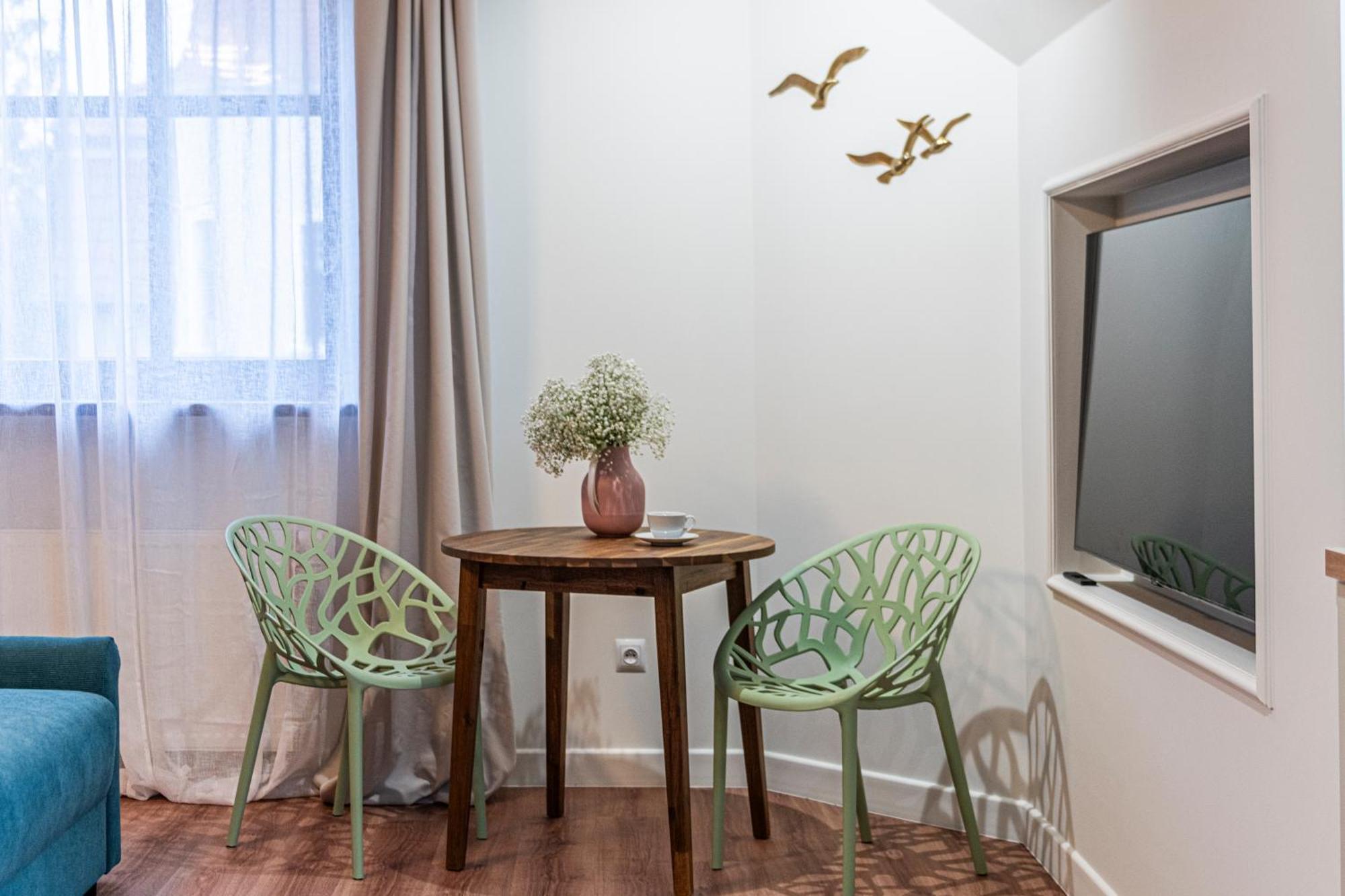 Lapwing Aparthotel *